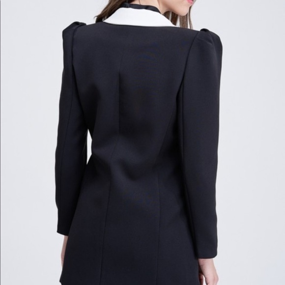 Classic Two-Tone Blazer - Picture 4 of 9